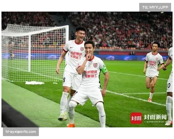 成都蓉城韦世豪点球首开纪录 川渝德比开局占据主动 成都蓉城韦世豪点球首开纪录 川渝德比开局占据主动